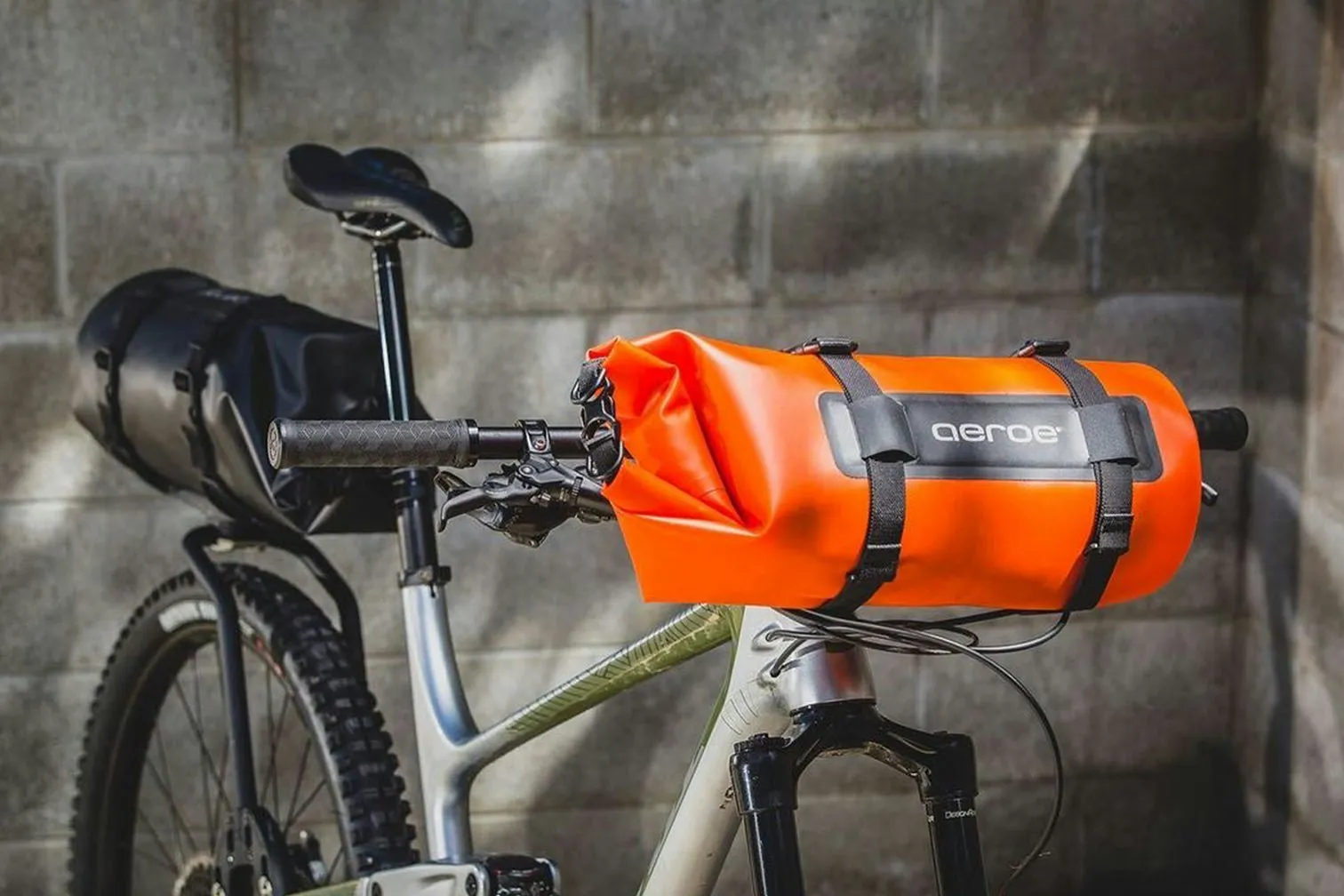 aeroe Spider Handlebar Cradle Black