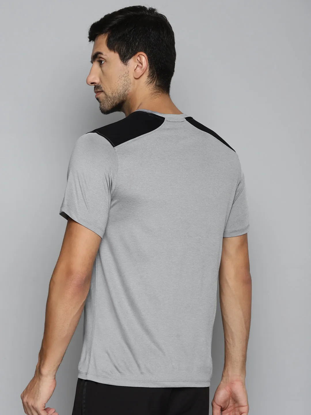 ALCIS Men Charcoal & Black Colourblocked Slim Fit Running T-shirt