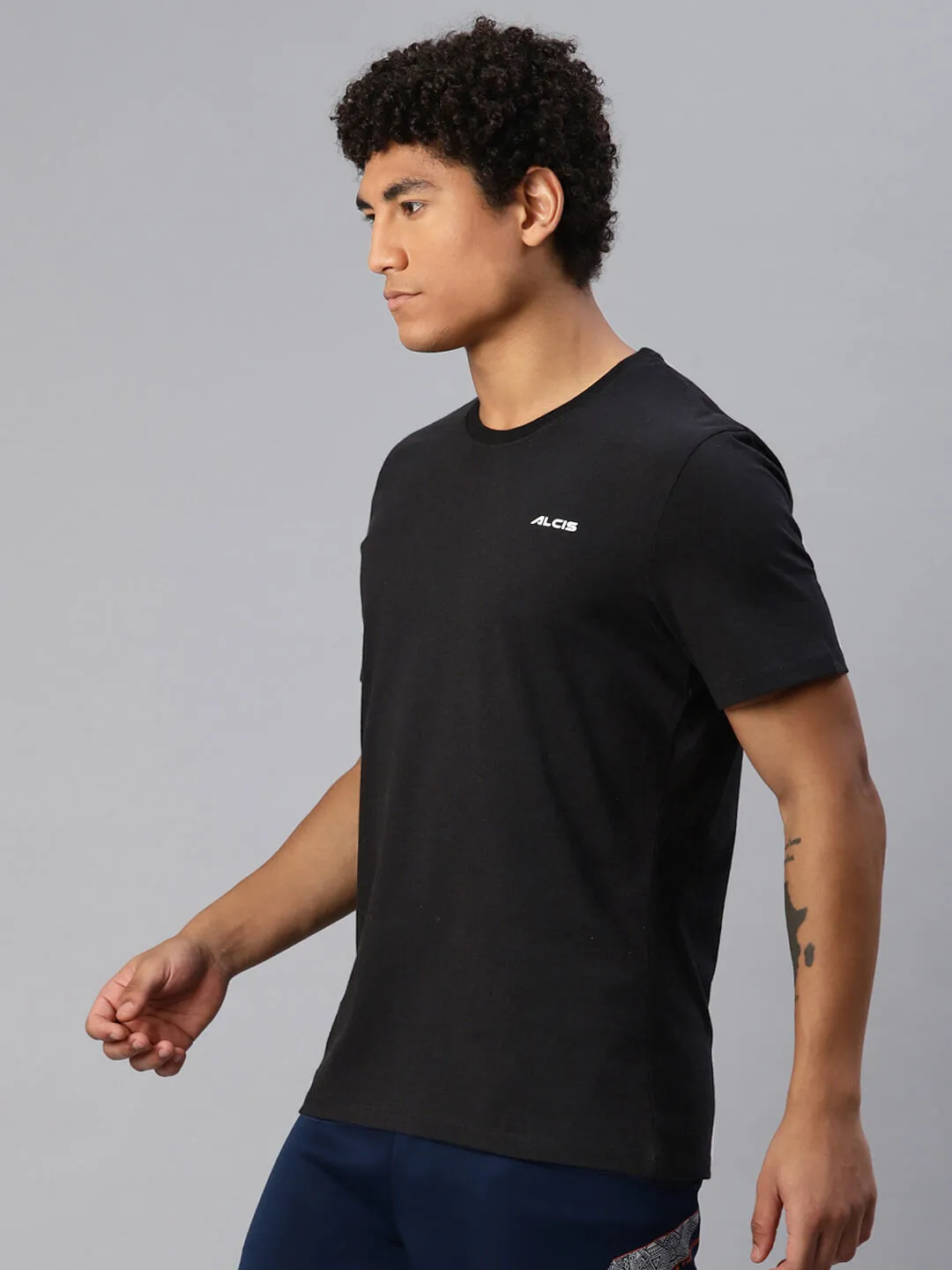 Alcis Men Typography Printed T-shirt
