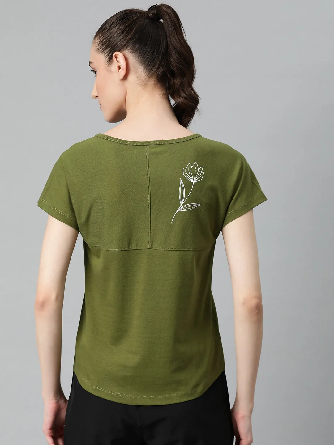 Alcis Women Solid T-shirt