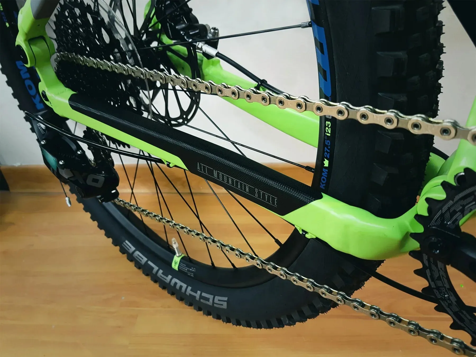 AMS HONEYCOMB CHAIN GUARD