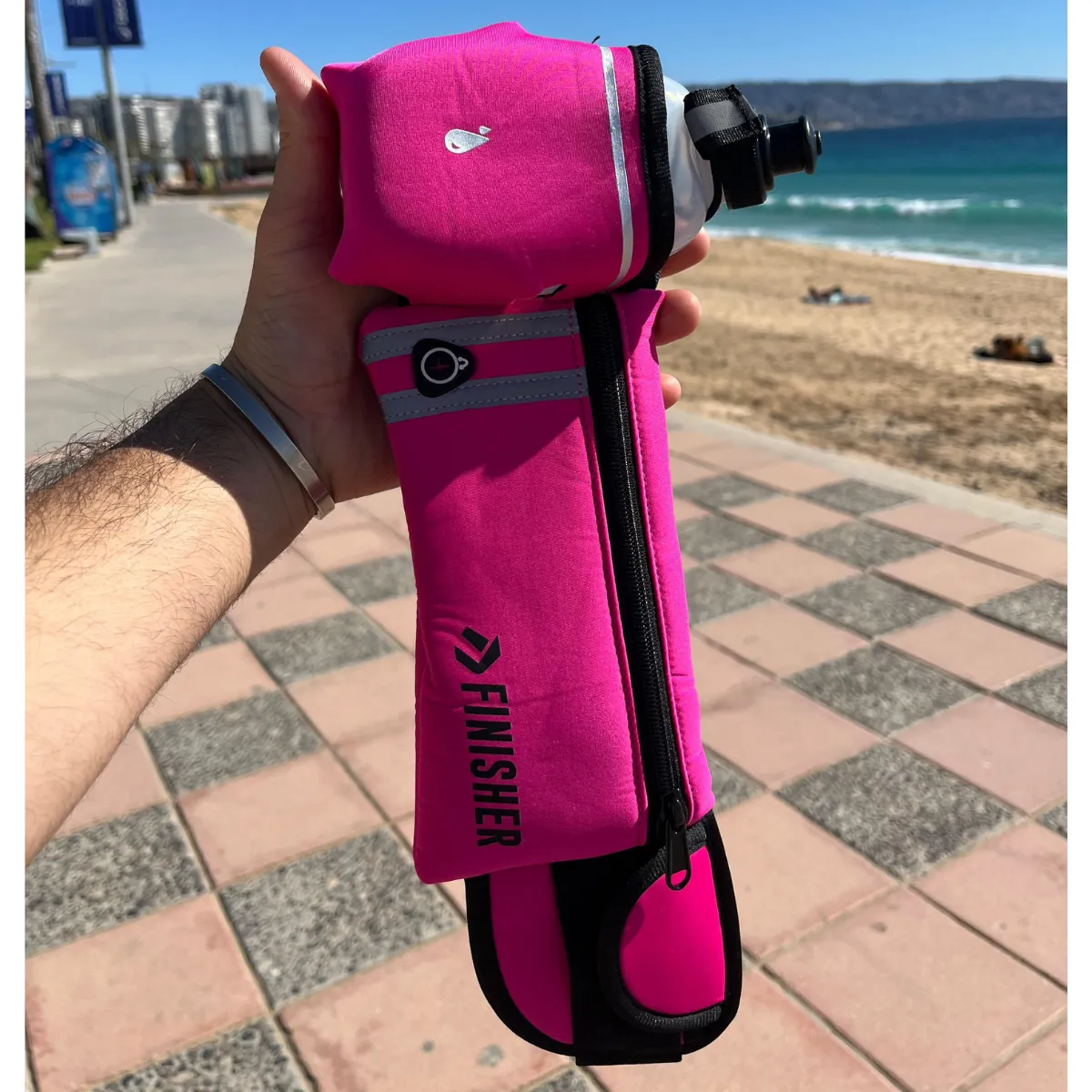 Banano Running con Botella Emil Finisher Fucsia