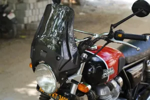 CarbonRacing "WANDERER" - Premium Windshield for Royal Enfield Interceptor 650 V2 (Version 2) -Smoke