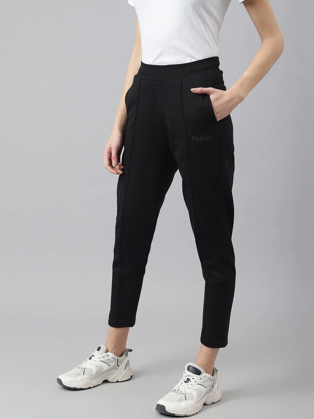 Fitkin Women Black Straight Fit Fleece Pants