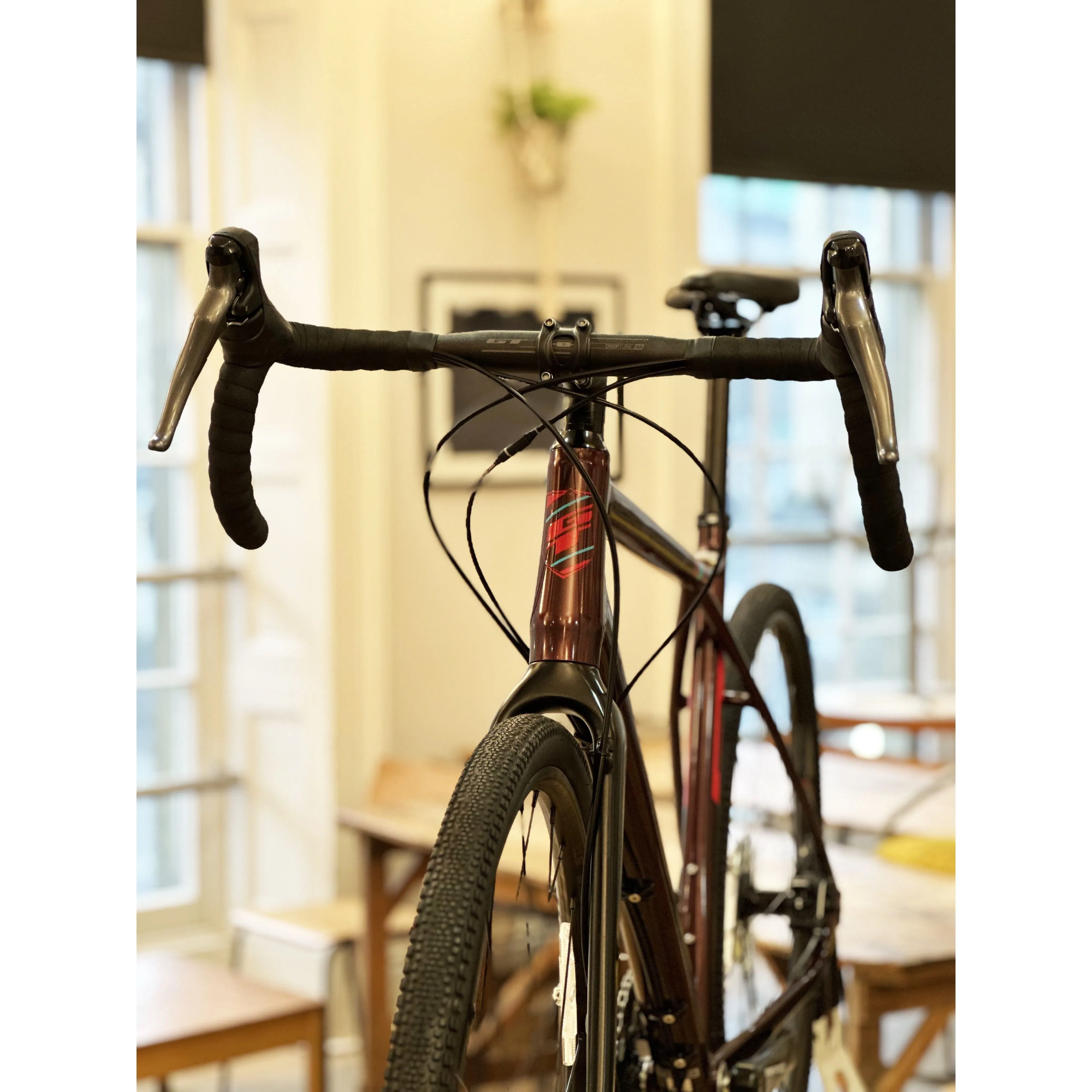 GT Grade Elite Gravel Bike 2023 - Burgundy