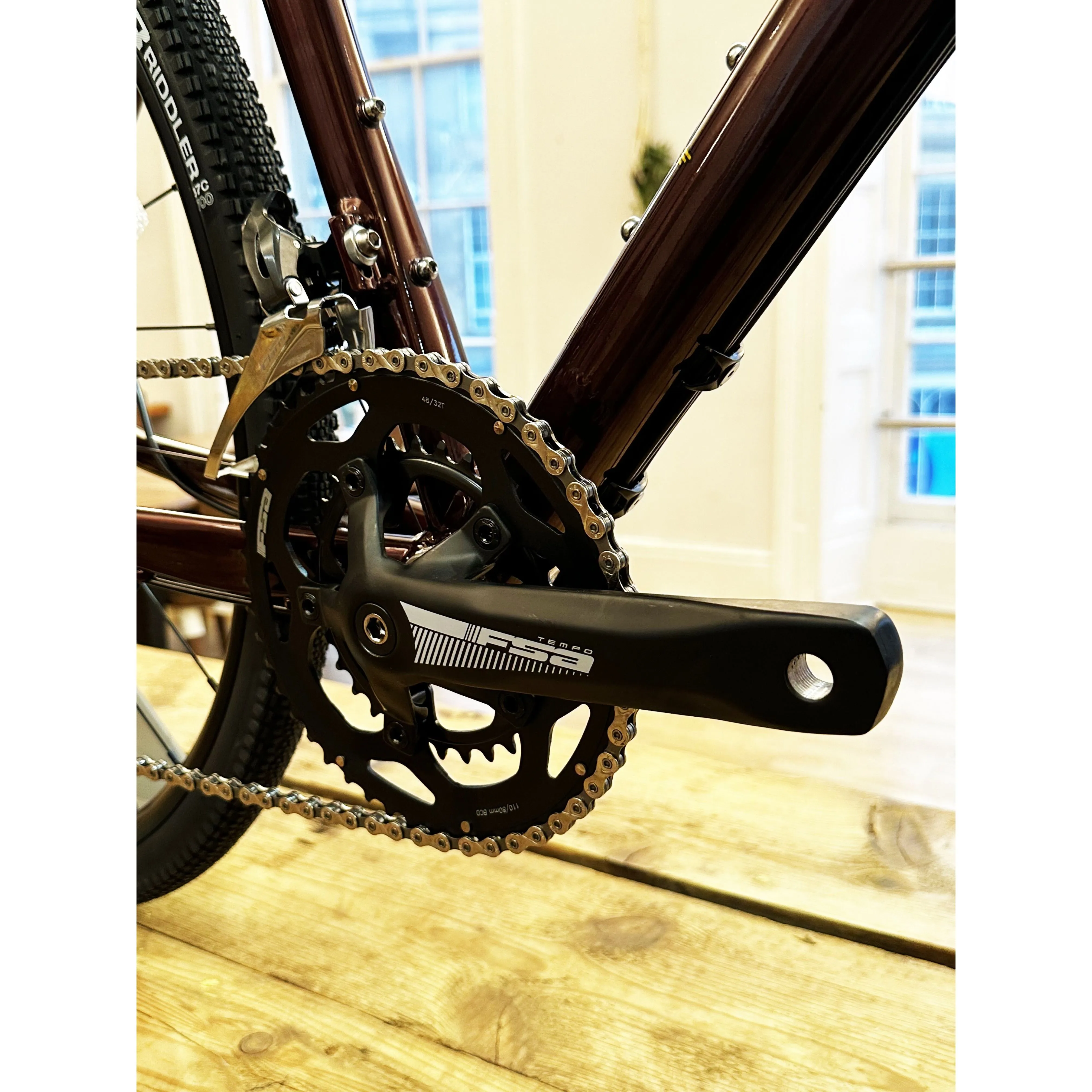 GT Grade Elite Gravel Bike 2023 - Burgundy