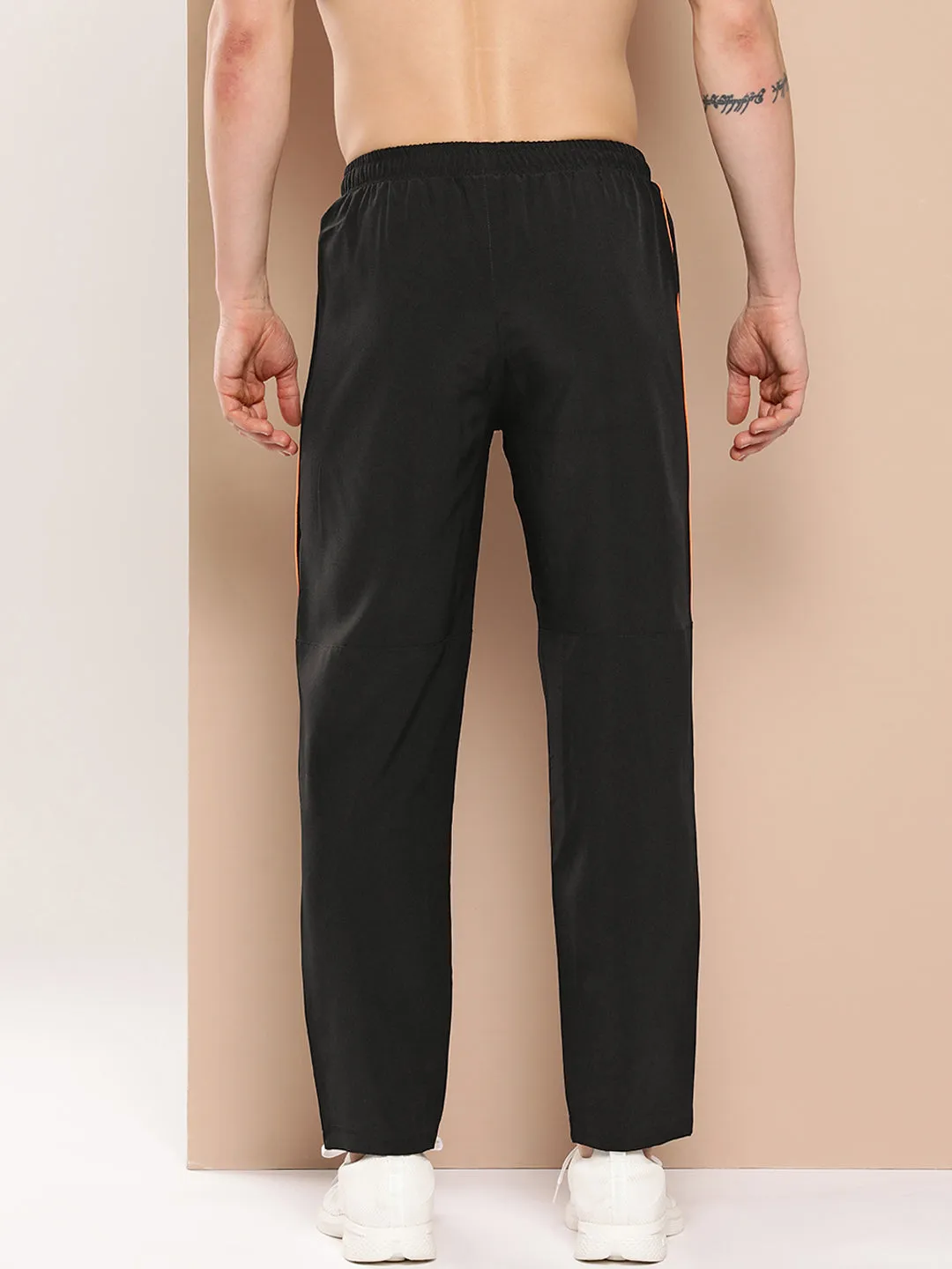 Imitable Relaxed Trackpants
