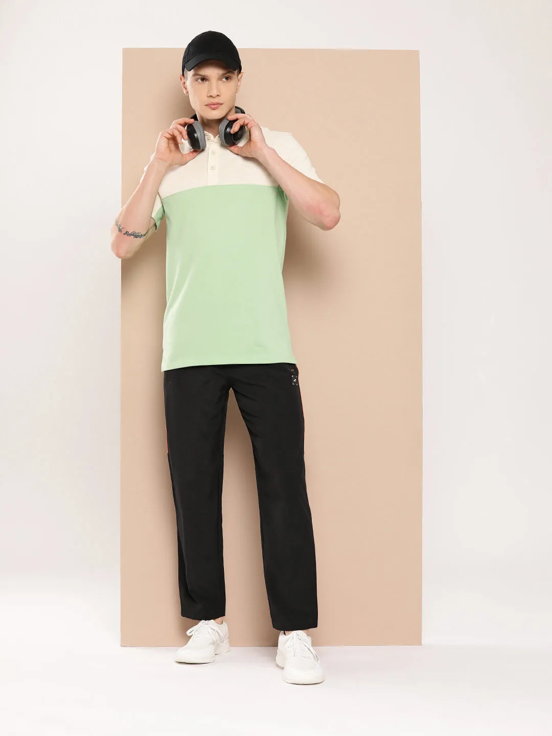 Imitable Relaxed Trackpants