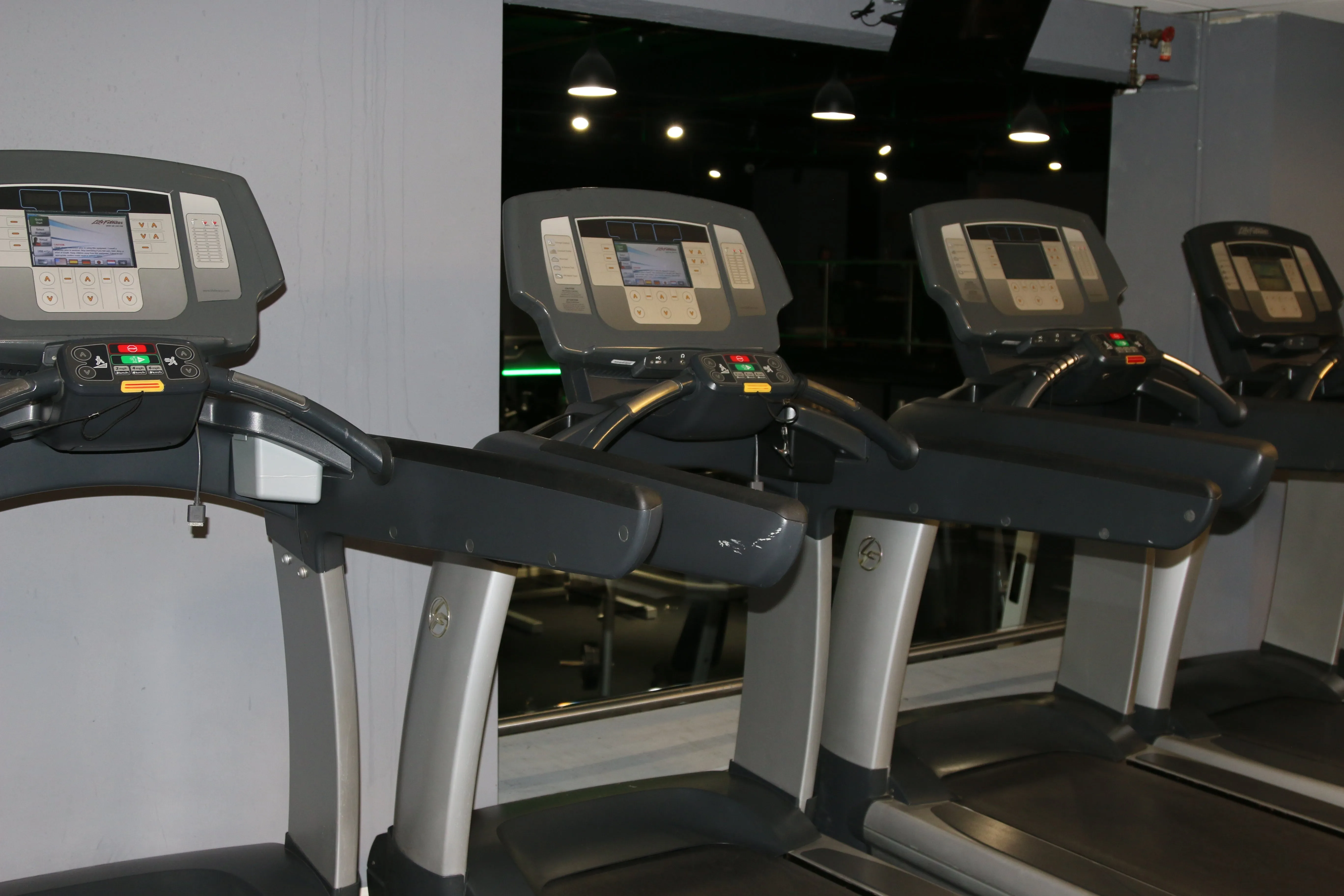 Life Fitness Inspire 95T Treadmill