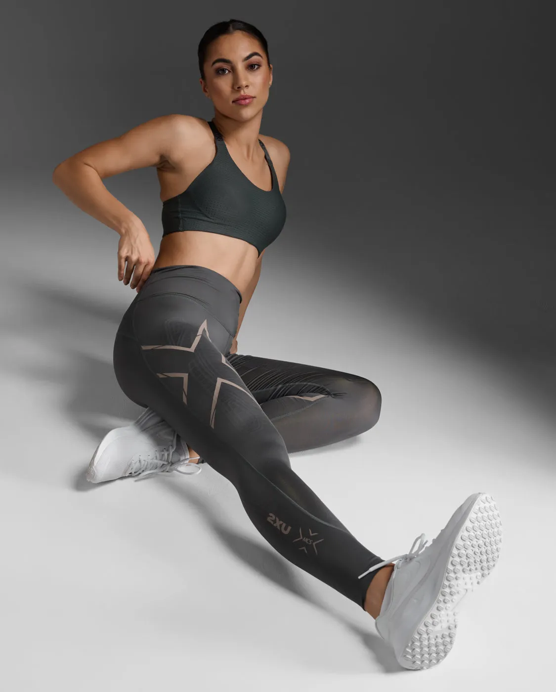 Light Speed Mid-Rise Compression Tights | Jupiter/Carbon Reflective