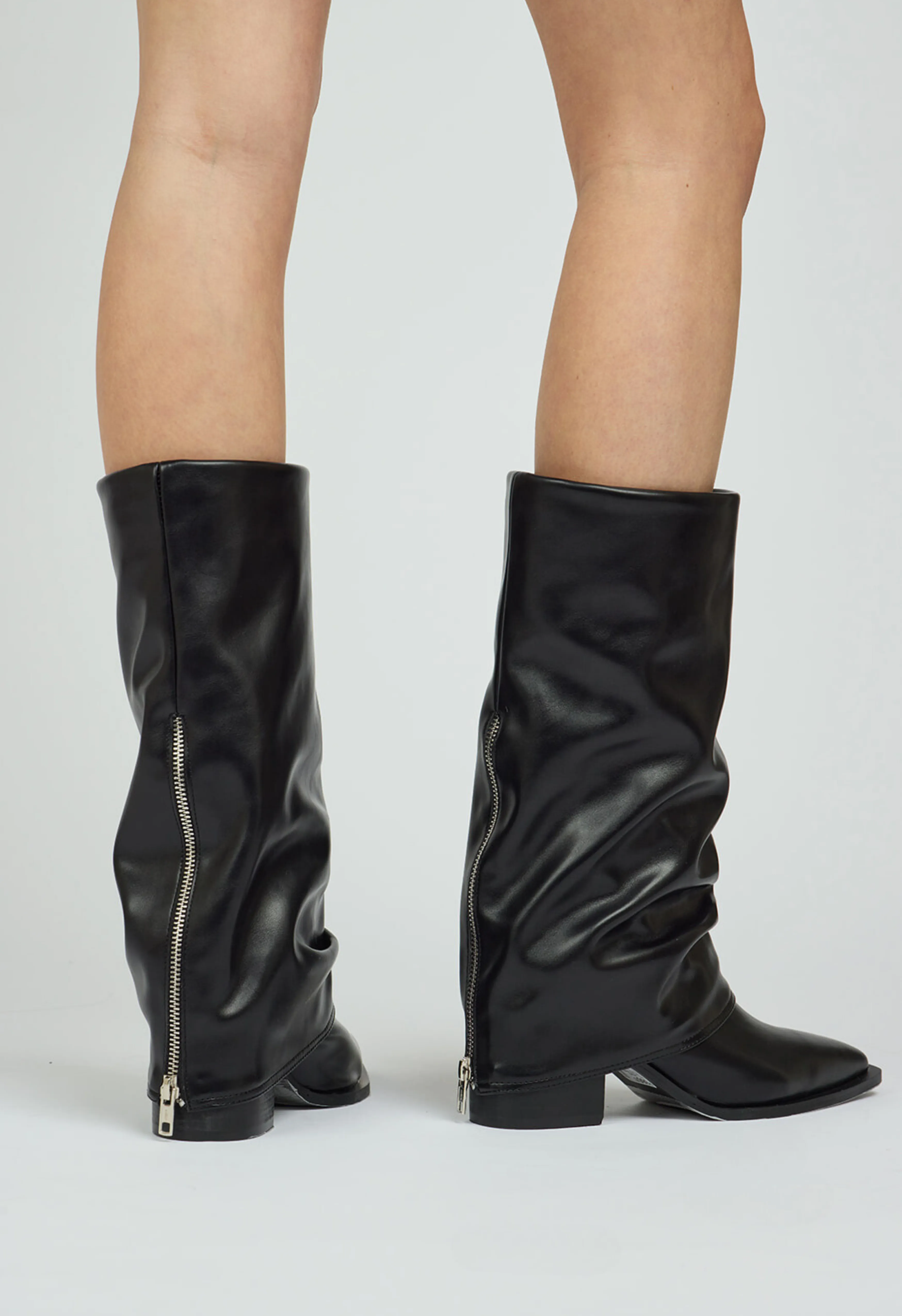 Lirone Leather Knee Boot