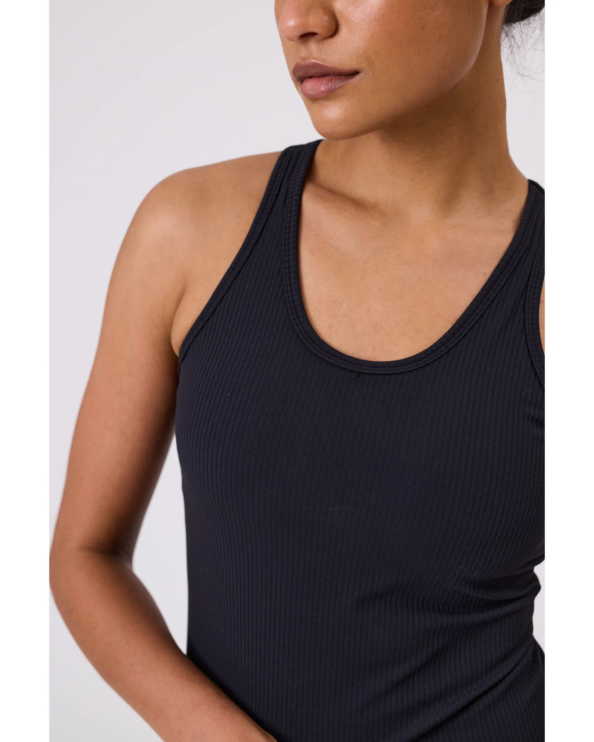 Marlow Contour Air Tank - Black
