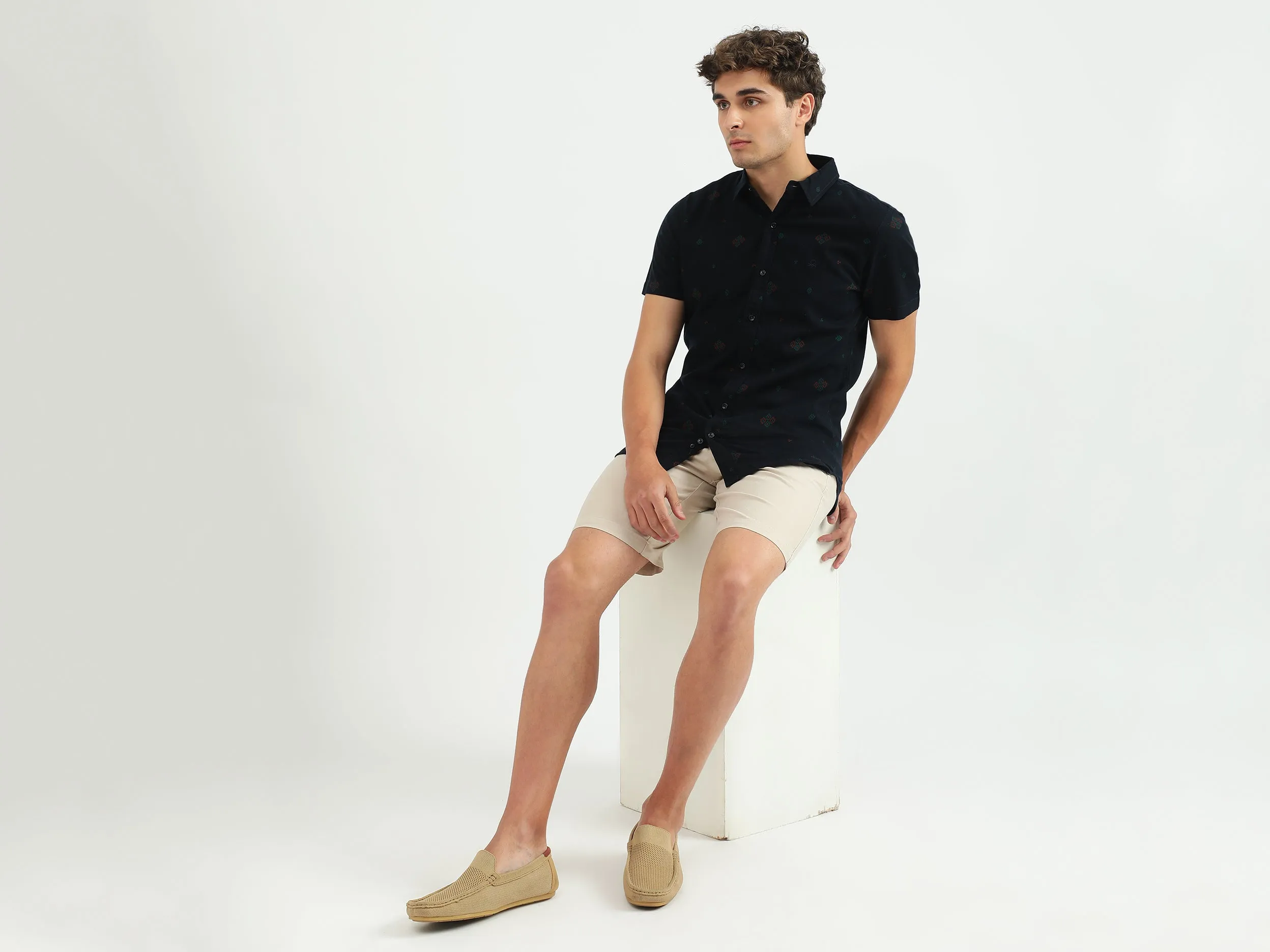 Men Solid Slim Fit Shorts