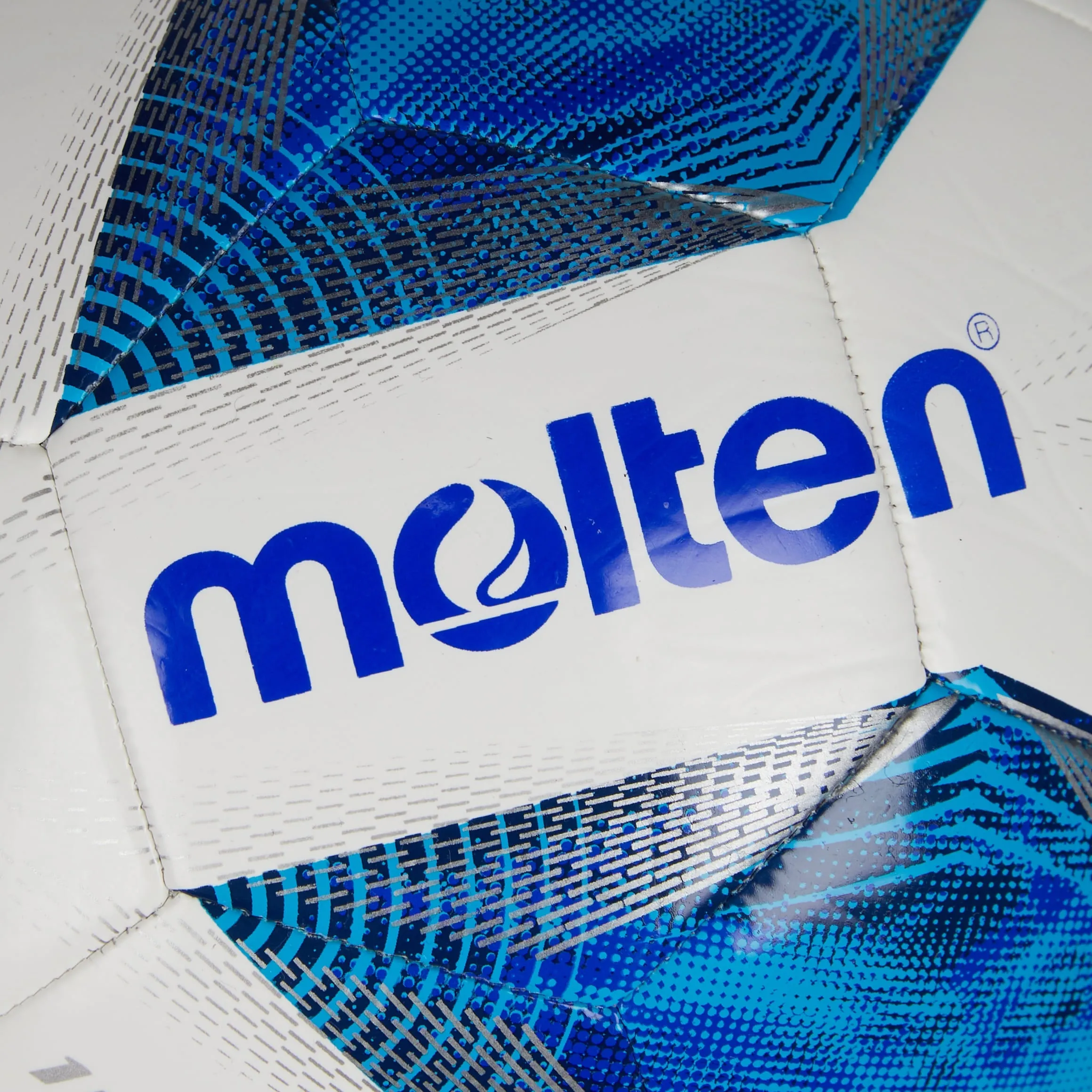 Molten Vantaggio 1000 Essential Football