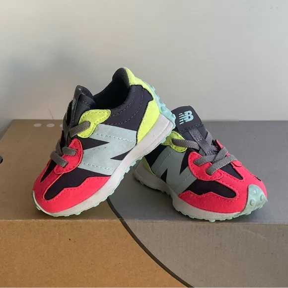New Balance 327 Toddler Sneakers - SZ 4 C