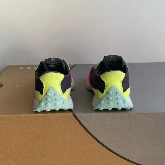 New Balance 327 Toddler Sneakers - SZ 4 C