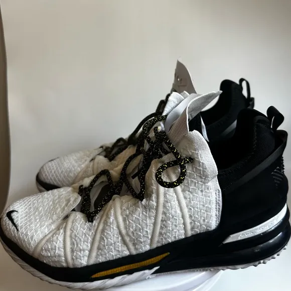Nike LeBron 18 XVIII Lakers Home White Amarillo CQ9283-100 Size 13