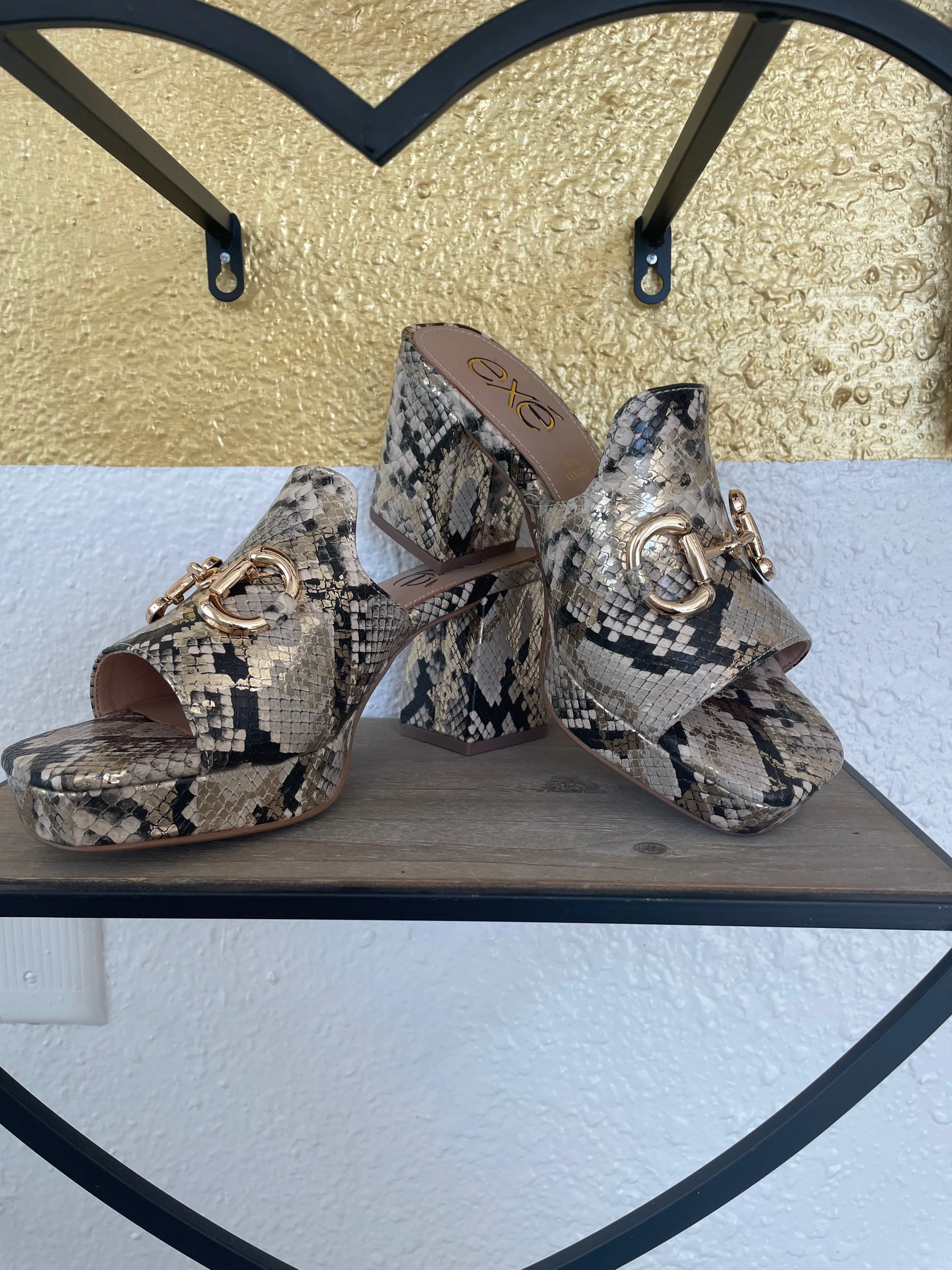 Platforms in Snakeskin