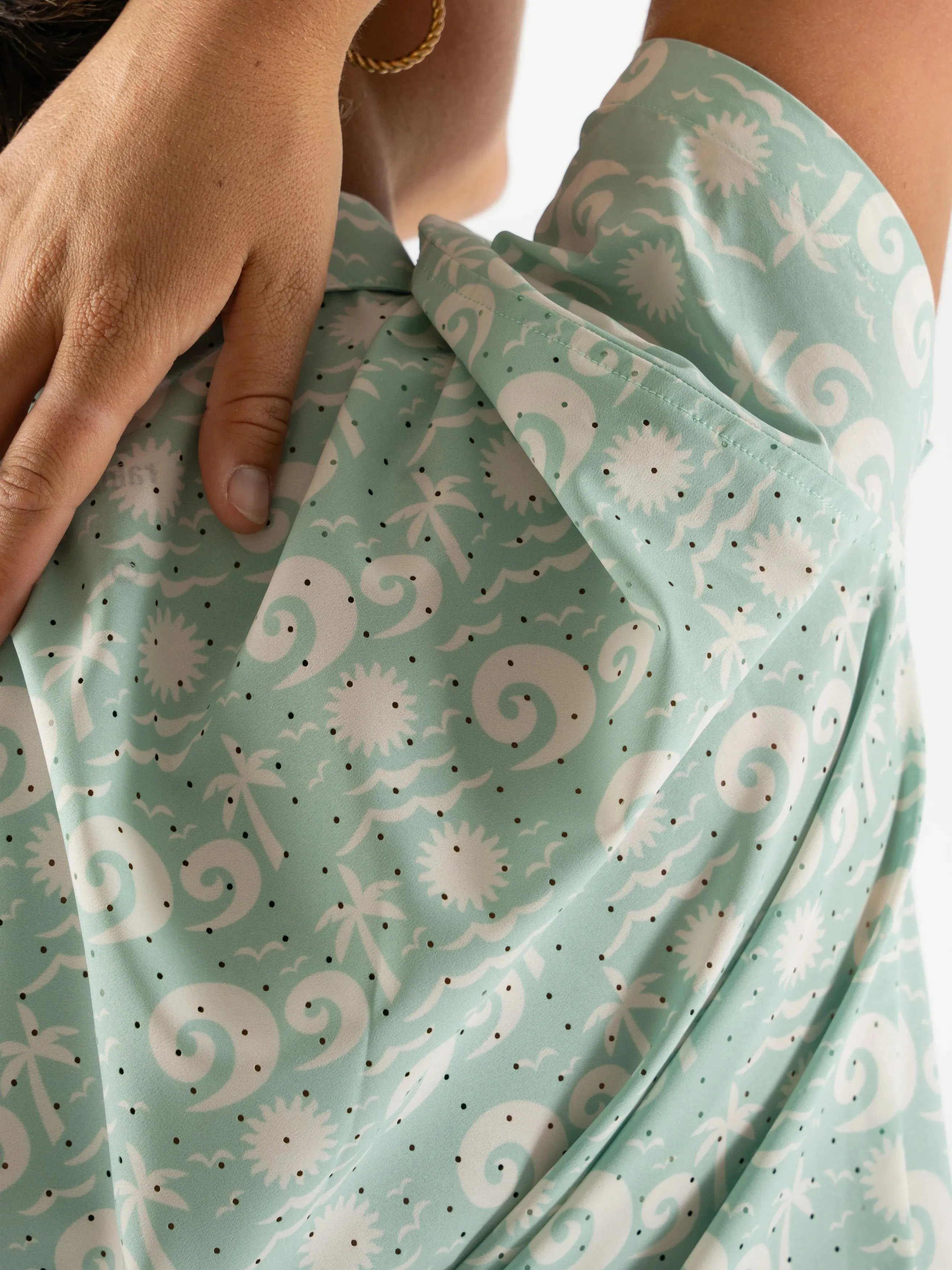 Rabbit Low Tide Shirt (Women's)