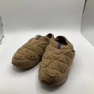 Shoes Sneakers By Teva  Size: 9