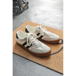 Striped Lace-up Flat Sneakers