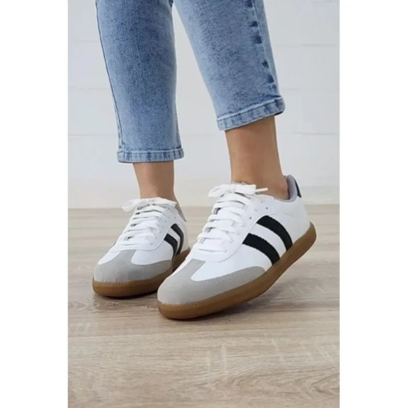 Striped Lace-up Flat Sneakers
