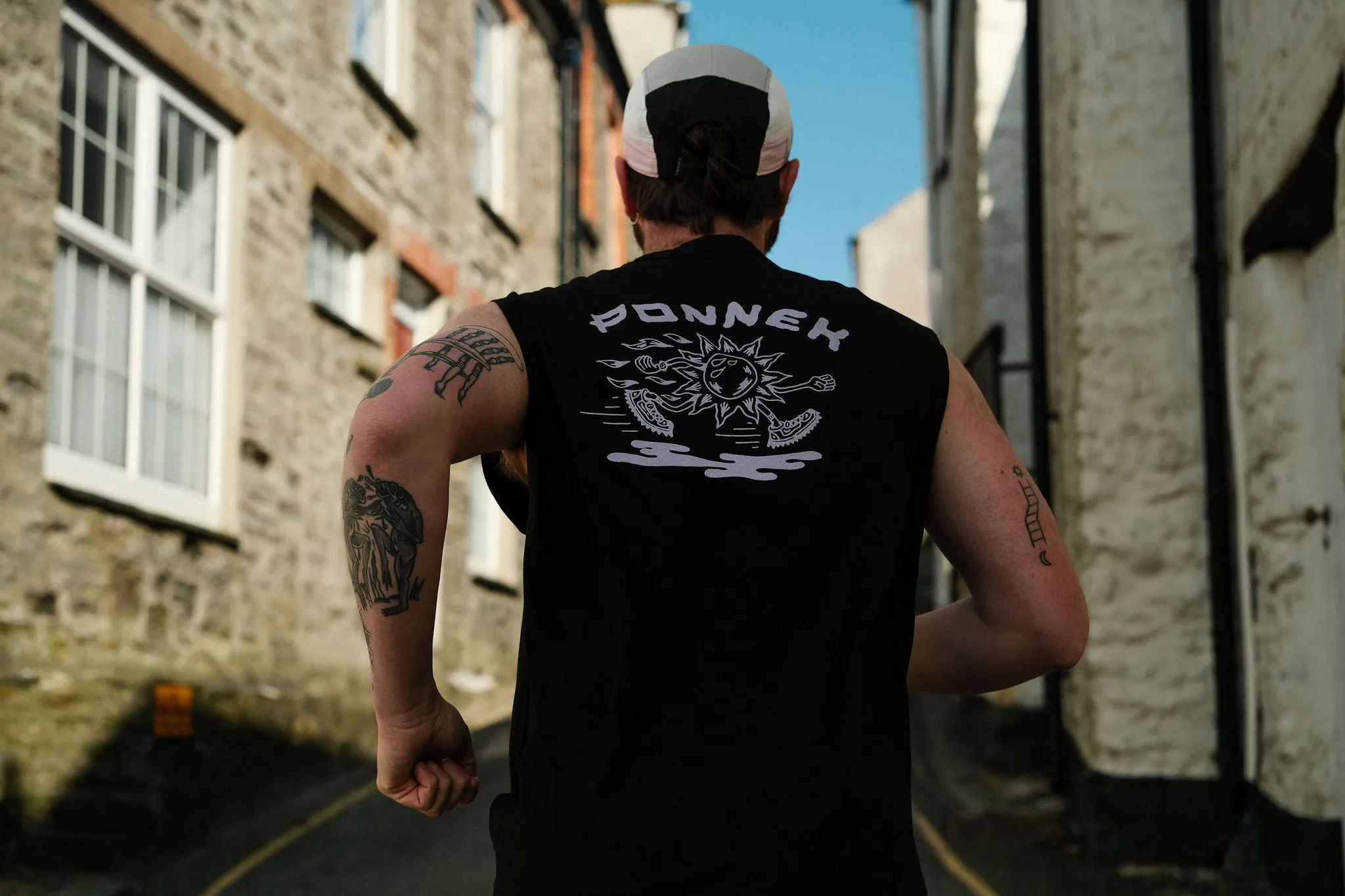 ‘SUNRUNNER’ TRAINING VEST