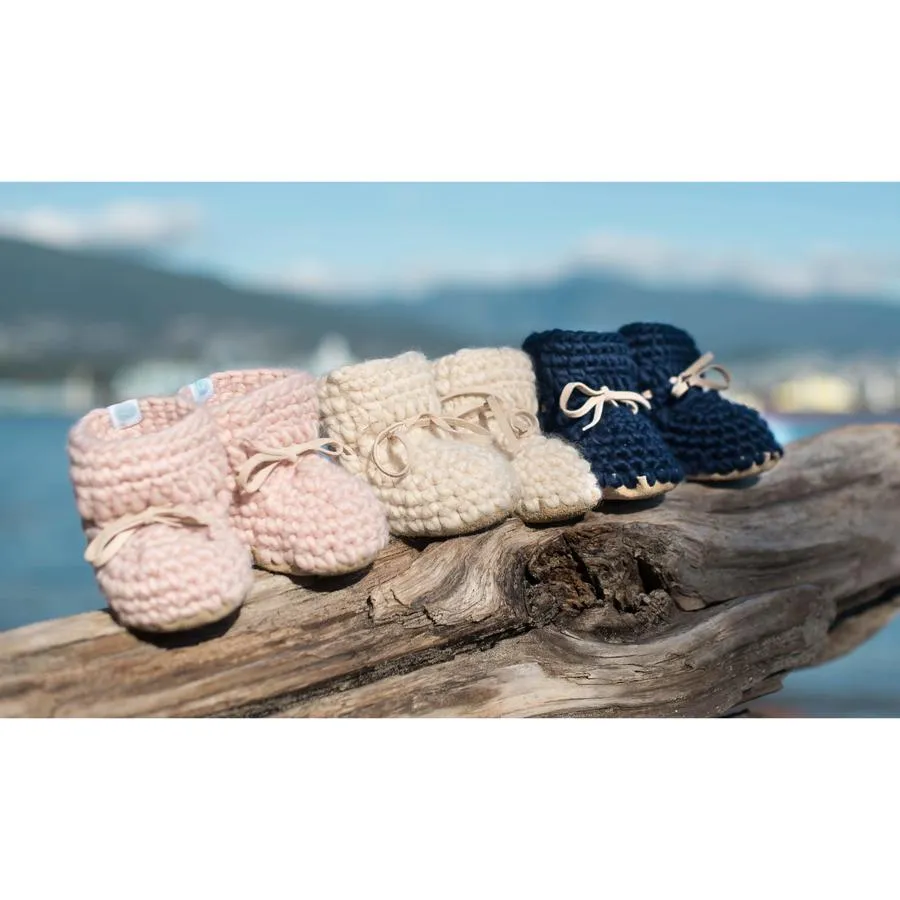 Sweater Moccs