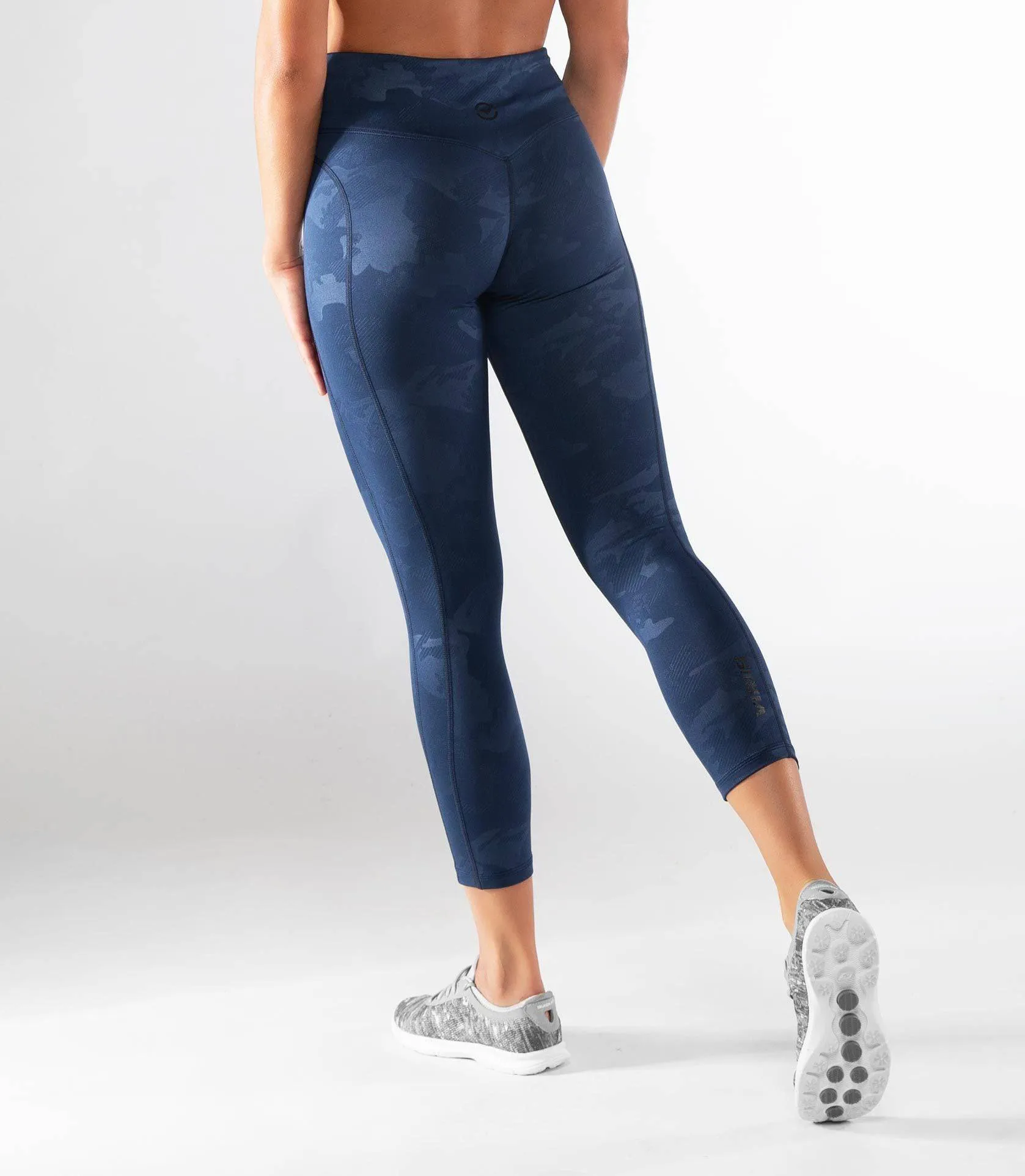 Virus | ESio50 Omega Stay Warm Compression 7/8 Length Pant
