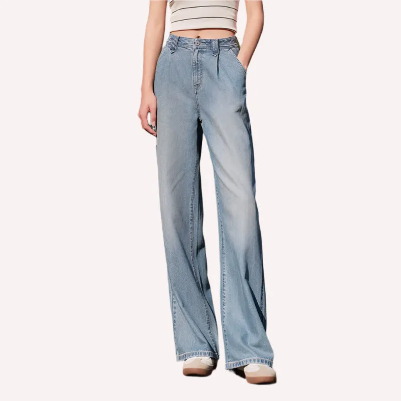 Wide-Legged Summer Jeans