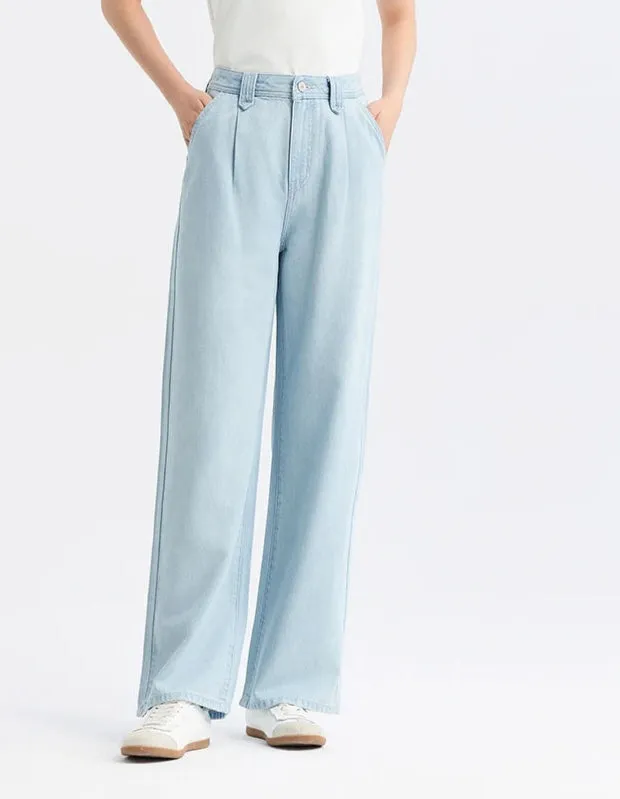 Wide-Legged Summer Jeans
